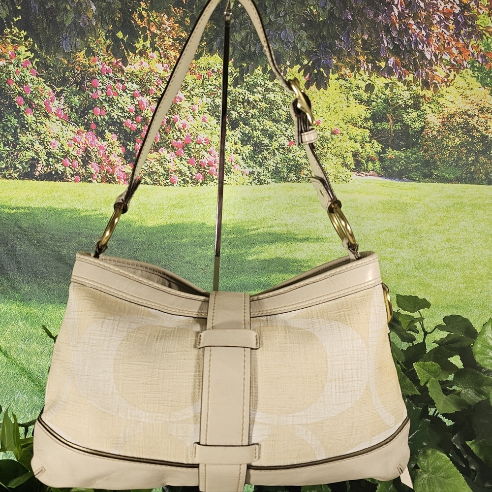 Coach Legacy Signature Ivory and Beige Shoulderbag | Handbag - Picture 3 of 15